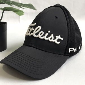 Titleist by New Era Pro V1 Hat Golf Stretch Black FootJoy Adult Medium-L…